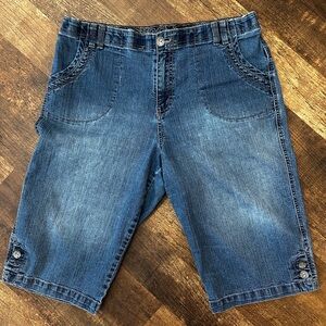 VTG Y2K Gloria Vanderbilt Blue Washed Denim Coulotts Jorts Cropped shorts